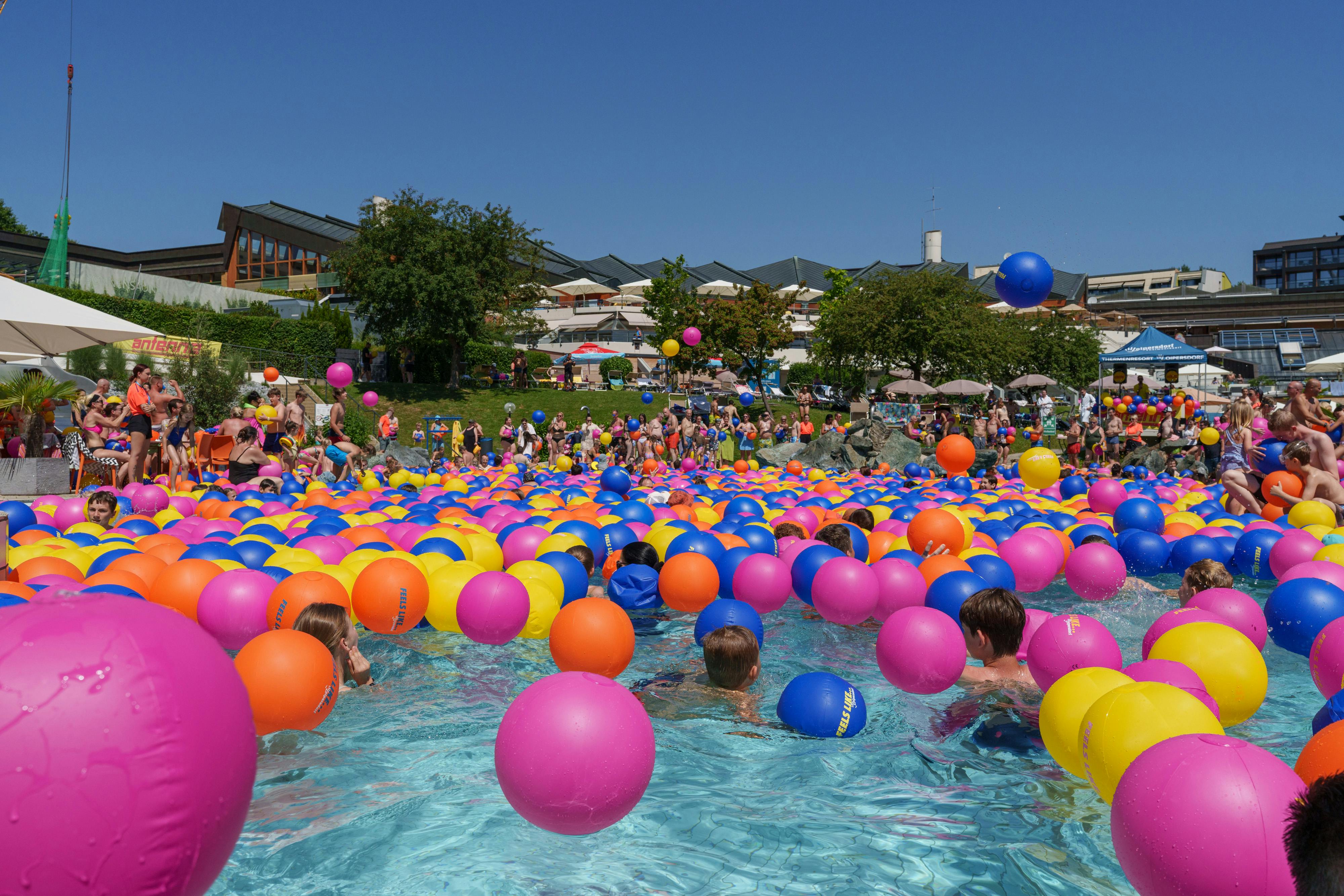Fotoimpressionen vom #WeAreWater-Fest in Loipersdorf: Ein unvergesslicher Tag voller Spaß und Spiel.