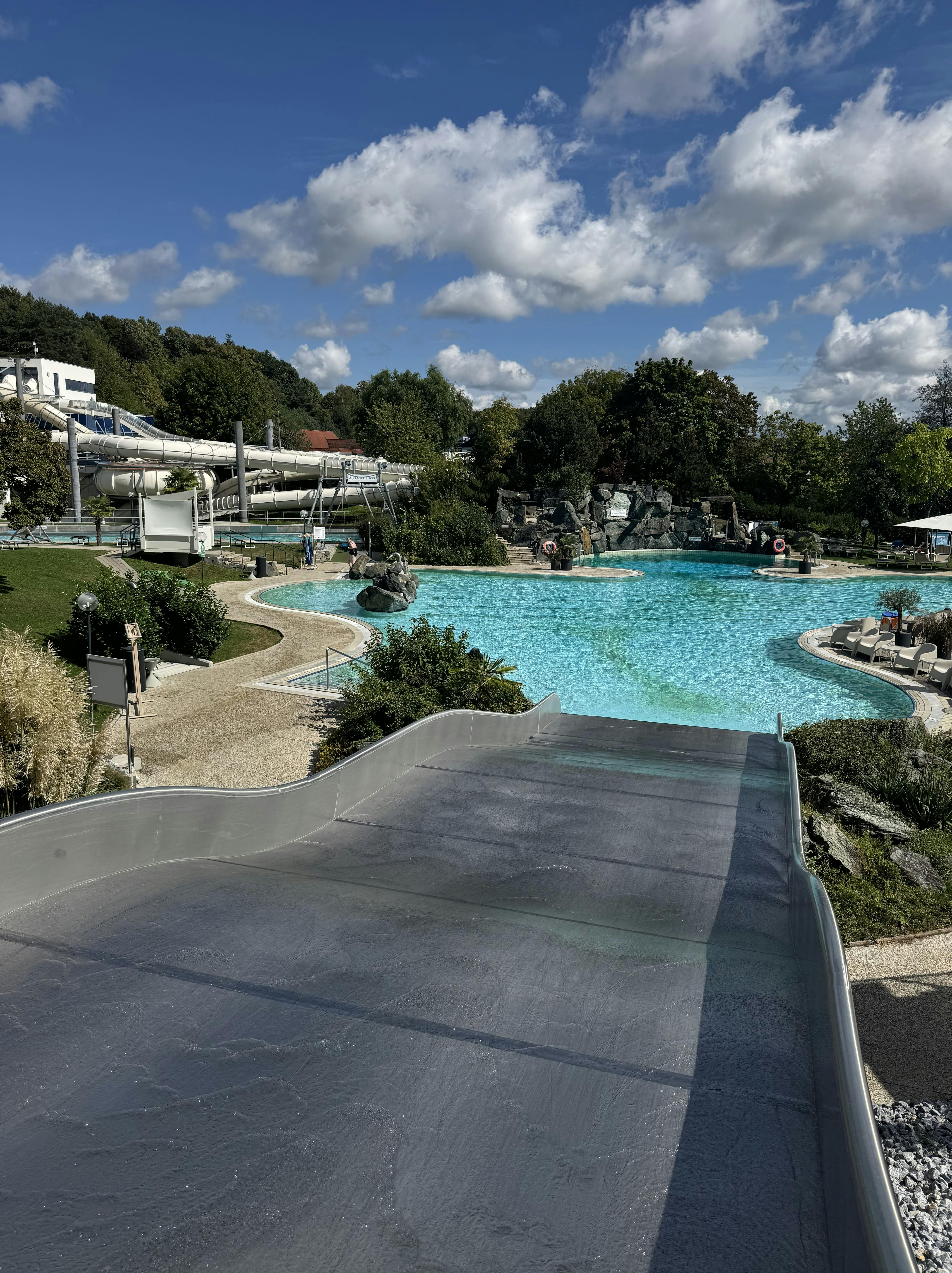 Die Wellenrutsche beim Acapulcobecken